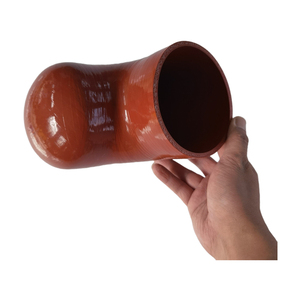 Manguera de radiador de tubo de joroba de silicona personalizada OEM del fabricante con 5MM de espesor Colores personalizables Tamaños Construcción extruida - Product Image 3