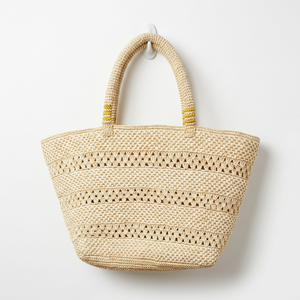 Bolso Bohemio Geométrico de Rafia Hecho a Mano con Cierre Abierto, Bolso de Viaje Ecológico de Madagascar - Product Image 1