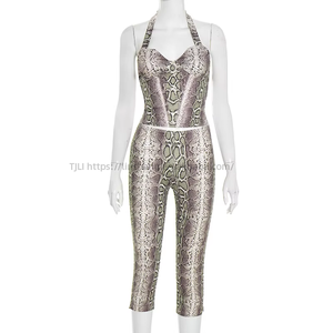 ชุดเซ็ต 2 ชิ้น เสื้อแขนกุดคอ halter ลายงู และกางเกงทรงเข้ารูปสำหรับผู้หญิง คอลเลคชั่นใหม่ประจำฤดูใบไม้ร่วง แฟชั่น - Product Image 6
