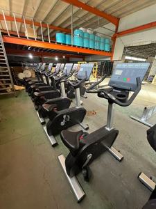 Écran LED magnétique commercial de haute qualité, clavier, affichage, vélo de spinning vertical, équipement de fitness durable pour la salle de sport, pour l'exercice - Product Image 5