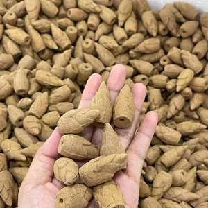 Conos de Incienso de Agarwood Premium, Conos Aromáticos Hechos a Mano con Madera de Oud Natural para Relajación, Meditación y Fragancia para el Hogar - Product Image 1