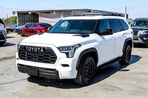 โตโยต้า เซคัวญ่า TRD Pro 4WD ปี 2025 มือสอง - Product Image 1