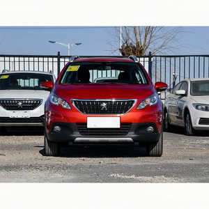 SUV familial compact d'<span class=keywords><strong>occasion</strong></span> <span class=keywords><strong>Peugeot</strong></span> <span class=keywords><strong>2008</strong></span> 2018 1.6L <span class=keywords><strong>Automatique</strong></span> 2 roues motrices Faible kilométrage Bon état Voiture de ville - Product Image 2