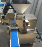 Machine de pesage, de division et de façonnage de pâte à pain, machine de découpe et de façonnage continue