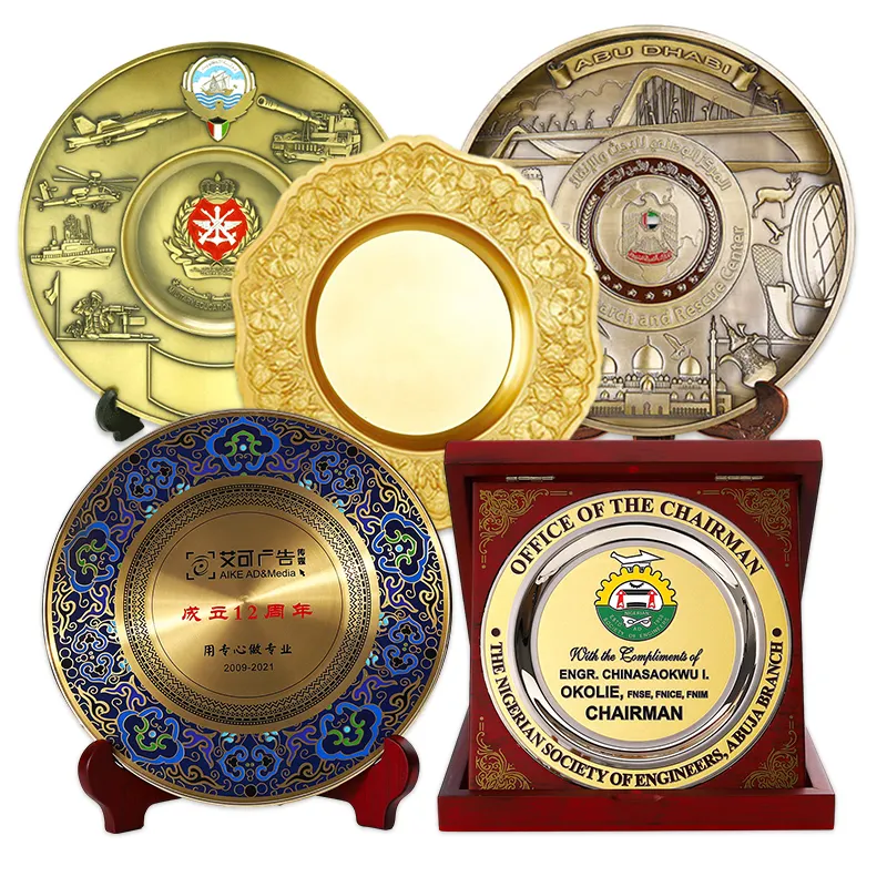 Fabrication Oem Plaque personnalisée support de tasse en bois, Plaque de trophée en or, Plaque de médaille de récompense en relief Souvenir