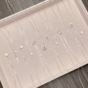 Collana in Argento Sterling 925, Catena Minimalista di Lusso per Clavicola, Non Sbiadisce - Product Image 1