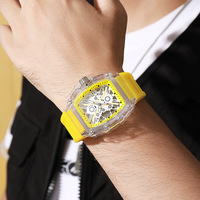 Nuevo Reloj de Cuarzo para Hombre con Correa de Silicona de Seis Colores Diferentes, Diseño Transparente en Forma de Barril de Vino, Venta al Por Mayor