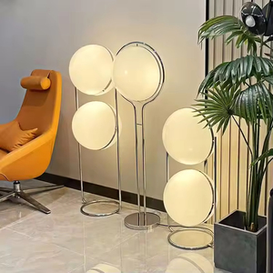 Lámpara de Pie de Diseño Artístico Moderno Nórdico, Sencilla y Elegante, para Sala de Estar o Dormitorio - Product Image 3