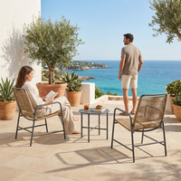 Ensemble de salle à manger de bistrot d'extérieur moderne 3 pièces confortable et portable en osier tressé avec structure en acier, mobilier de patio résistant aux intempéries pour appartement