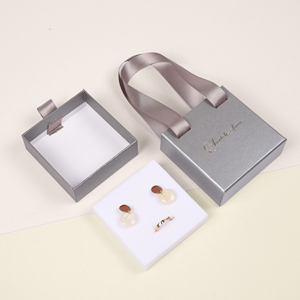 Sunny Pack Emballage de <span class=keywords><strong>bijoux</strong></span> <span class=keywords><strong>à</strong></span> tiroir de luxe avec logo personnalisé avec poignée en ruban Emballage de boîte-cadeau de <span class=keywords><strong>bijoux</strong></span> <span class=keywords><strong>pour</strong></span> hommes - Product Image 3