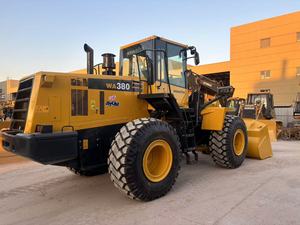 Chargeuse sur pneus Komatsu WA380 d'occasion, modèle 2020, godet de 3,1 m, poids en ordre de marche de 17 800 kg, puissance de 143 kW, 4 001-6 000 heures, inspection vidéo - Product Image 4