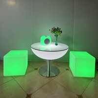Chaise cube LED avec logo personnalisé siège moderne en plastique phosphorescent à affichage éclairé siège de table cube éclairé pour l'extérieur