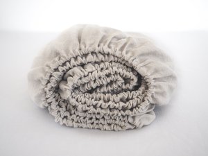 Linge de lit en lin biologique personnalisé pour lits Queen King Size Décoration de chambre à coucher faite à la main de luxe Drap housse en lin naturel pour usage hospitalier et hôtel - Product Image 4