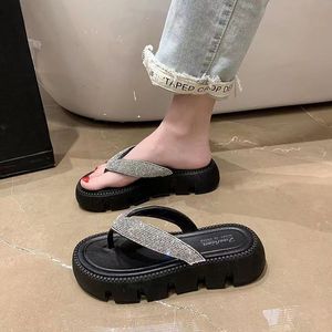 Verano nuevo brillante <span class=keywords><strong>Flash</strong></span> Diamond-<span class=keywords><strong>chanclas</strong></span> mujeres Senior Sense Pinch-foot Muffin zapatos de mujer tendencia sandalias perezosas - Product Image 4