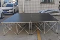 Plateforme de scène modulaire antidérapante 4'X4' Scène pliable avec plateformes escamotables pour les événements de mariage
