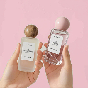 Botellas de Perfume de Vidrio Reciclables Ecológicas Transparentes Personalizadas de 30 ml, 50 ml y 100 ml, Cuadradas, Vacías, con Pulverizador Esmerilado - Product Image 1