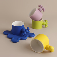 Vente en gros Nouvelle tasse à café de luxe en porcelaine chinoise avec plateau, couleur personnalisée, cadeau de fête pour couple
