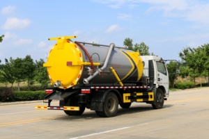 Camión de succión de aguas residuales Dongfeng Camión de succión de aguas residuales 4*2 6CBM Camión de succión de aguas residuales - Product Image 5