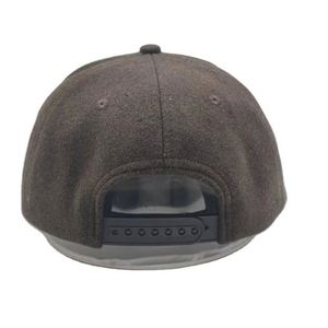 Gorra Snapback de 5 Paneles de Algodón sin Estructura con Bordado de Fieltro y Visera Plana de Dos Tonos en Contraste - Product Image 5