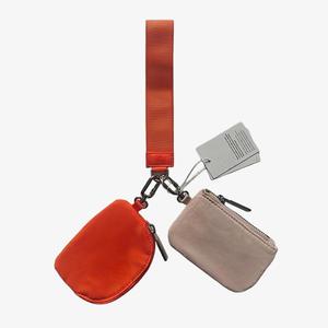 Monedero de Pulsera de Alta Calidad, Resistente al Agua, con Cierre, Ideal para Viajes, Disponible en Almacén en EE. UU. - Product Image 4