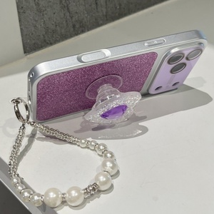 เคสโทรศัพท์หรูหรา ประดับเพชรระยิบระยับ พร้อมสายคล้องมุก สำหรับสาวๆ รุ่น iPhone 13 14 15 16 17 - Product Image 3