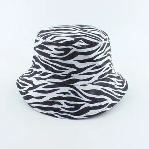 Chapeau <span class=keywords><strong>bob</strong></span> de pêcheur pour hommes, seau à la mode, noir et <span class=keywords><strong>blanc</strong></span>, imprimé zèbre, Panama, Hip Hop, printemps été - Product Image 2