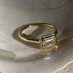 Anillos de Lujo de Moda en Acero Inoxidable Chapado en Oro con Forma Cuadrada y Cristales de Circonita y Piedras Naturales para Mujer - Product Image 4