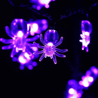 Décorations d'Halloween pour maison, bar ou fête sur le thème des maisons hantées : Guirlande lumineuse LED 3D araignée violette, alimentation solaire/à piles/électrique