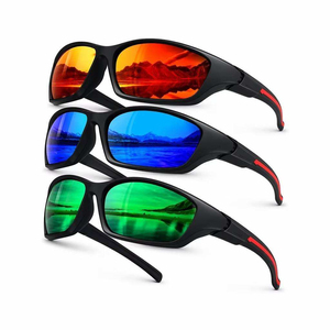 Lunettes de soleil sport polarisées pour hommes UV400, monture enveloppante, lot de 3, légères, pour le cyclisme, la pêche et la conduite - Product Image 1