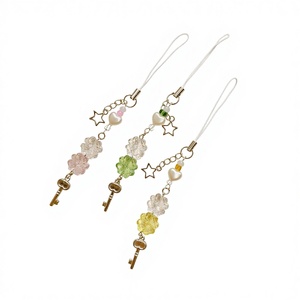 Nouveau porte-clés pendentif trèfle à quatre feuilles en acrylique, mignon et élégant, pour sacs, chaînes de téléphone, accessoires décoratifs - Product Image 1