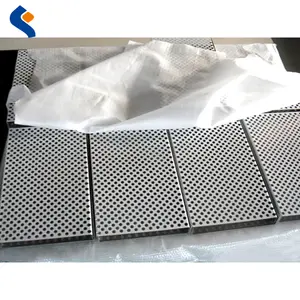 Çin fabrika oem örgü delikli plaka alüminyum/çelik/paslanmaz çelik sac metal parçalar