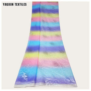 Tela de Malla con Estampado Digital de Arcoíris, Tendencia Nueva en América, Tela Brillante Plateada con Puntos, Tul por Rollo - Product Image 3