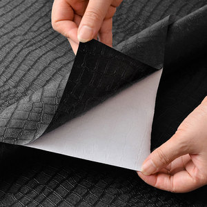 Autocollant auto-adhésif en bois de crocodile noir, <span class=keywords><strong>film</strong></span> PVC imperméable et résistant à l'humidité pour la rénovation de meubles, d'armoires et de comptoirs - Product Image 2