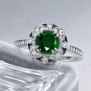 Anello Floreale Traforato con Gemme per Donne, Elegante Gioiello da Dito alla Moda - Product Image 6
