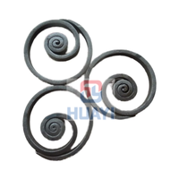 Escalera en espiral decorativa de lujo estilo rústico con escultura floral en hierro forjado con superficie antirust para portón