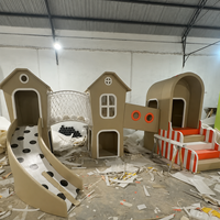 Equipo de patio de recreo interior para niños de acero certificado ASTM con equipo acolchado suave Áreas de juego seguras para diversión en interiores