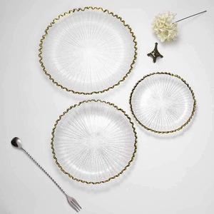 Assiettes de présentation plates en <span class=keywords><strong>verre</strong></span>, bord doré, en forme de plume, pour steak, fruits, desserts, et service de collations, pour dîner de mariage - Product Image 2