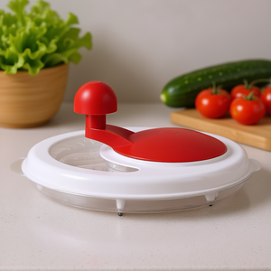 Essoreuse à salade Westmark Fortuna rouge et blanche en plastique, diamètre 20 cm, pour usage en cuisine - Product Image 3