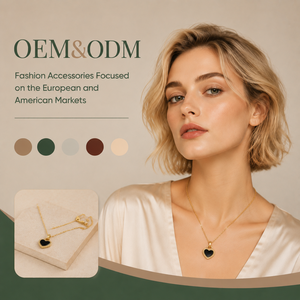 Colliers pendentifs cœur en émail noir plaqué or OEM/ODM en gros, chaîne perlée, bijoux délicats pour femmes - Product Image 1
