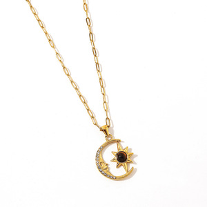 Collar de acero inoxidable con colgante de estrella y luna, chapado en oro de 18 quilates, circonita, diamante rojo, joyería de moda para el tiempo libre. - Product Image 4