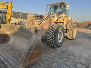 Chargeuse d'occasion KOMATSU WA320-5 à vendre – Engins de terrassement WA470, WA500, WA600 - Product Image 3