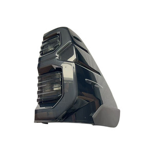 ไฟท้าย LED Toyota Hilux Revo ปี 2015-2021 สีดำ พร้อมไฟ DRL สำหรับติดตั้งเพิ่มเติม - Product Image 2
