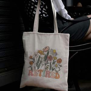 ของขวัญเกษียณอายุสำหรับผู้หญิง กระเป๋าผ้าแคนวาสสำหรับผู้หญิงพร้อมหูหิ้ว กระเป๋าแบบใช้ซ้ำได้น้ำหนักเบาสำหรับคุณยายคุณแม่ - Product Image 4