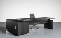 Bureau de direction en bois avec tiroirs - Design moderne, ergonomique et durable pour les espaces de travail d'entreprise