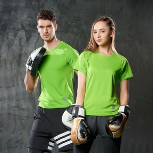 เสื้อยืดกีฬาแห้งเร็วผสมเงิน ยูนิเซ็กซ์ 140GSM รุ่นยอดนิยม ทรงพื้นฐาน สำหรับออกกำลังกาย - Product Image 1