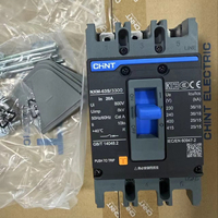 Disjoncteur CHINT NXM-1000S/3300 3P/4P 1000A avec protection contre les fuites, capacité de coupure 35kA, tension nominale 690V