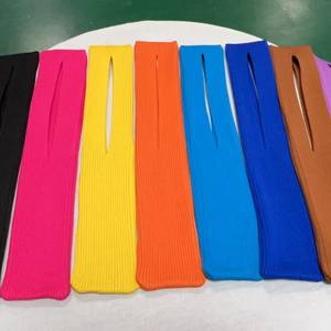 กระเป๋าโทรศัพท์ถักไหมพรมสุดฮิตสำหรับ iPhone ผ้าเนื้อเดียว งานถักไหมพรมสุดฮิต ดีไซน์เฉพาะตัว กระเป๋าสะพายข้างพกพาสะดวก - Product Image 3