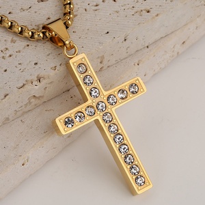Nouveau Collier Pendentif Croix en Acier Inoxydable Poli Miroir et Cristal, Plaqué Or, Style Chaînes Tendance, Vente en Gros Personnalisée 2024 - Product Image 2