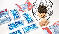 Elegante Folleto Transparente Personalizado para Perfil de Empresa, Lista de Precios, Horario de Eventos, Presentación de Información