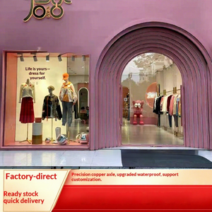 ประตูกระจกอลูมิเนียมหมุนได้ 360 องศา รุ่น Arch Net Red Door สำหรับทางเข้าอพาร์ทเมนต์ - ดีไซน์โมเดิร์นมินิมอล - Product Image 1